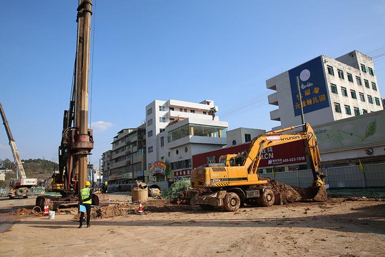 撸起袖子加油干 抢抓新春开门红——绵投集团市政重点工程节后复工忙